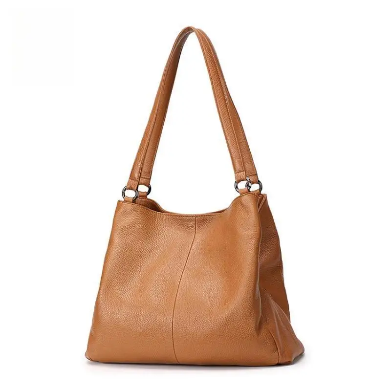 

Женская сумка из натуральной кожи с несколькими отделениями