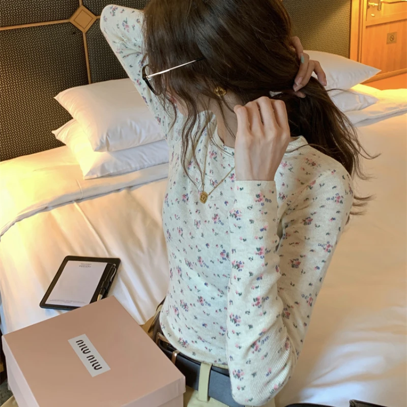 Футболка женская с длинным рукавом винтажный удобный Приталенный топ цветочным