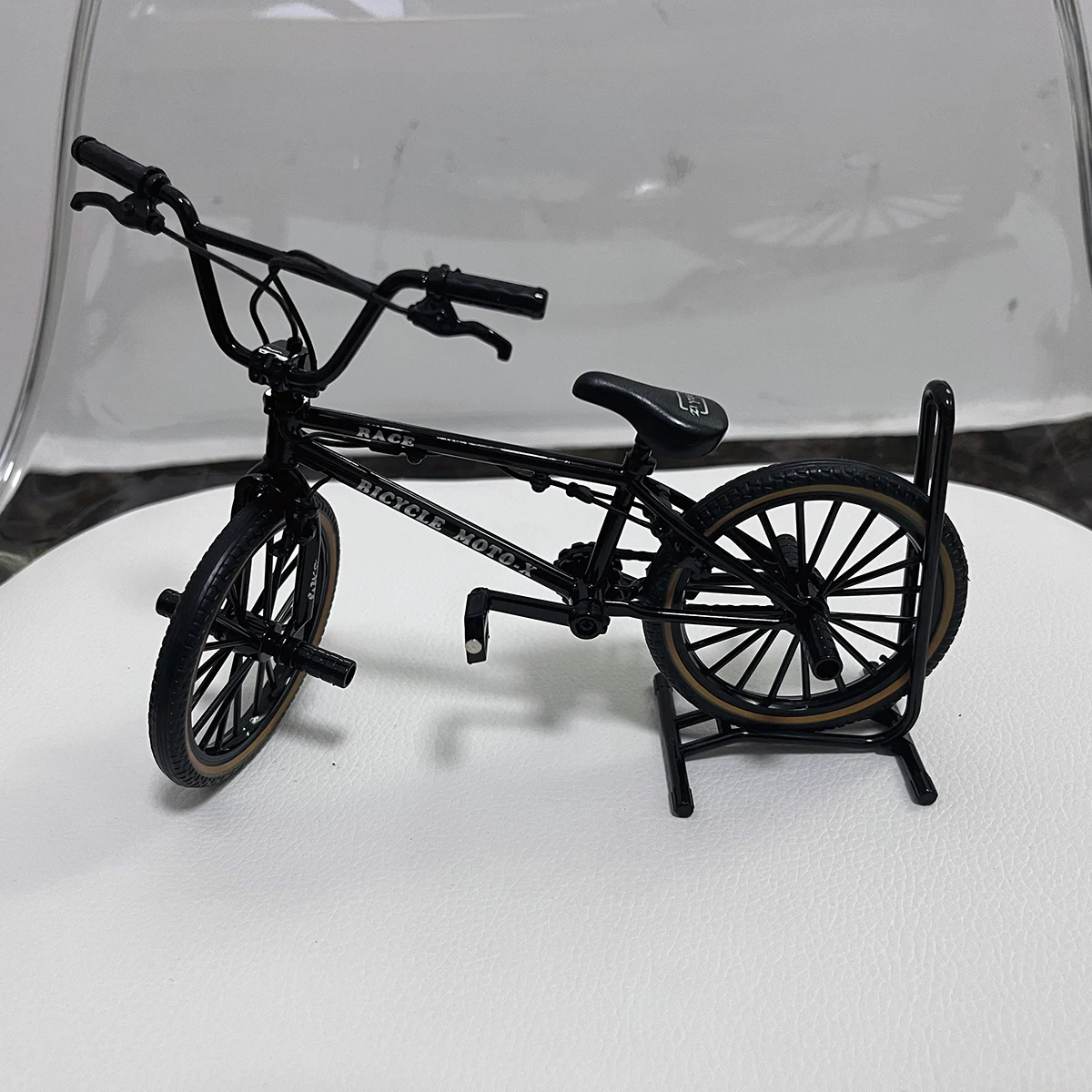 1:8 масштаб металлический сплав Velocipede модель велосипеда на палец миниатюрный