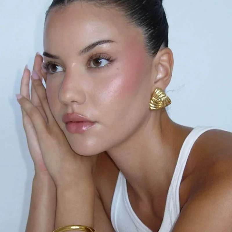 Металлические треугольные серьги панковские геометрические с текстурой для