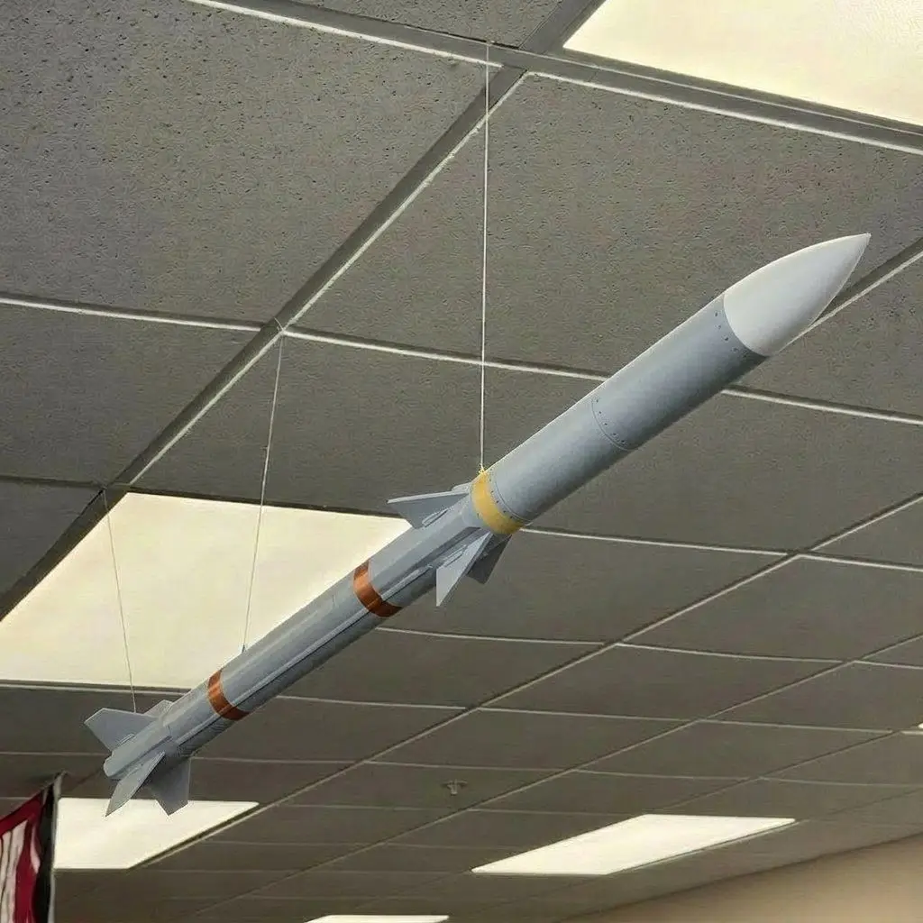 Фото Масштабная модель 3D-печатной ракеты AIM-120 ВВС США (1:2) для коллекционеров и любителей военной техники, демонстрационный образец №2
