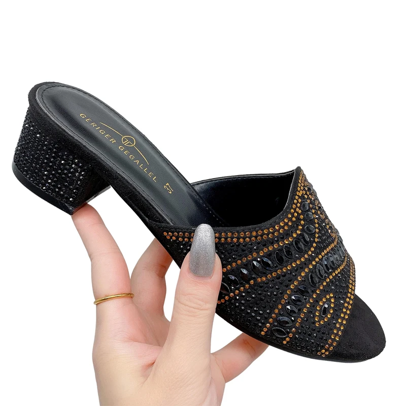 2023 Trendy Colorful Slides for Women New Classic Design Sandals Italian Style Lady Shoes Low Heel Summer Mules Comfy Sandals