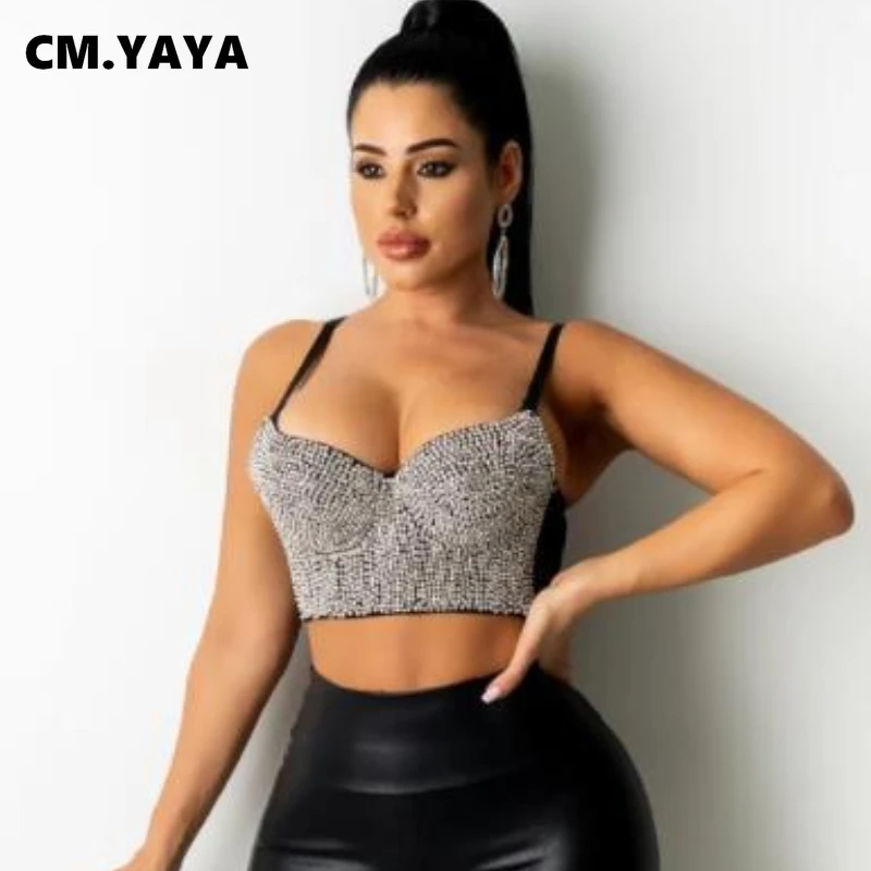 Женский топ со стразами CM.YAYA укороченный на бретелях с V-образным вырезом
