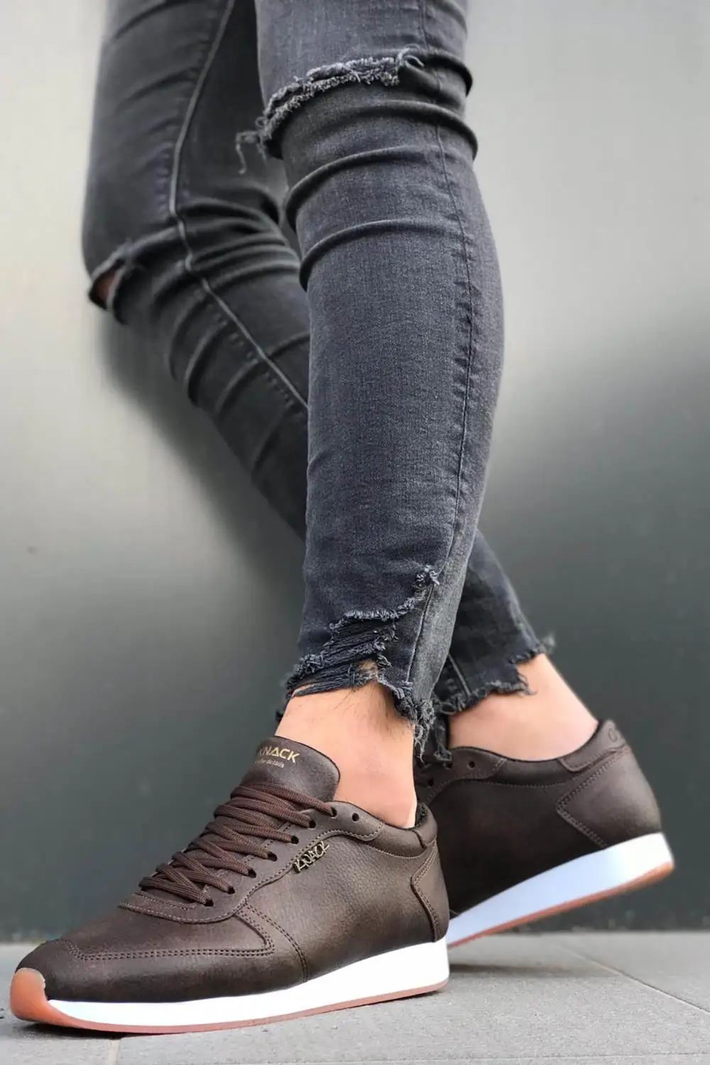 

Повседневные мужские спортивные туфли Knack 002, модные удобные белые туфли из искусственной кожи коричневого цвета на шнуровке, сезон лето-вес...