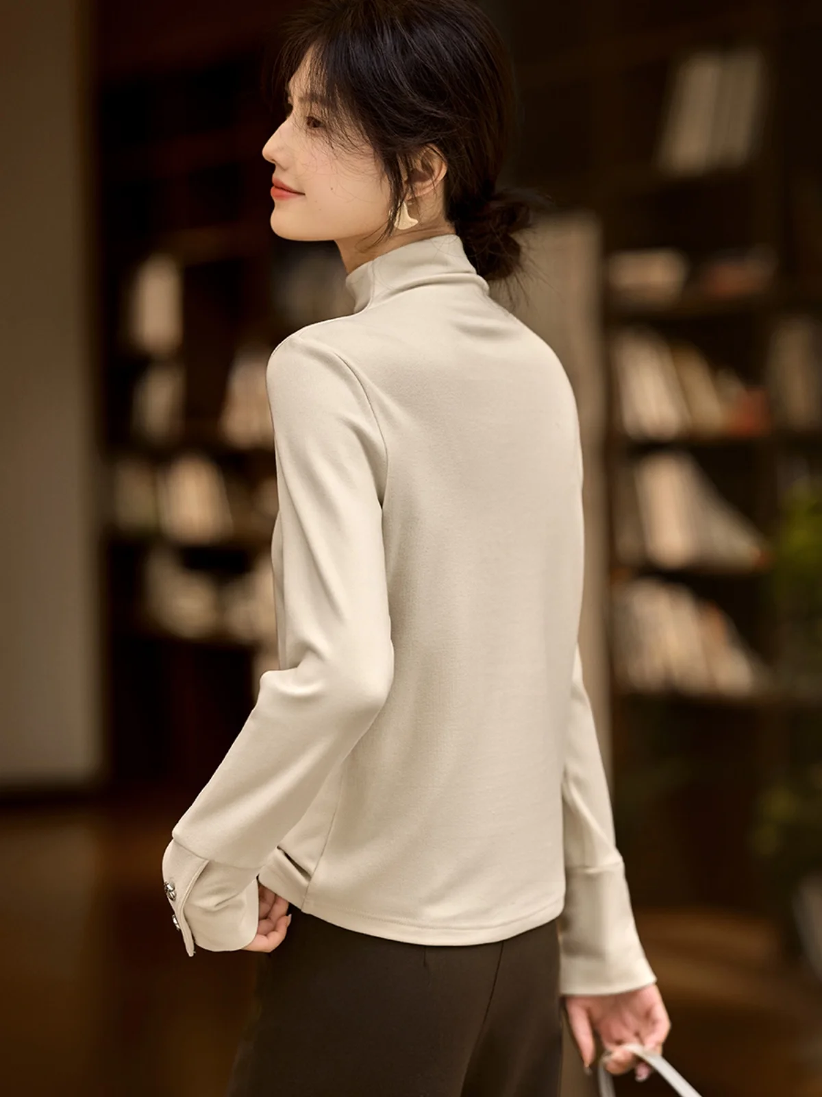 Xwi Xinwei кремово-белая универсальная нижняя рубашка Dralon женская осенне-зимняя с