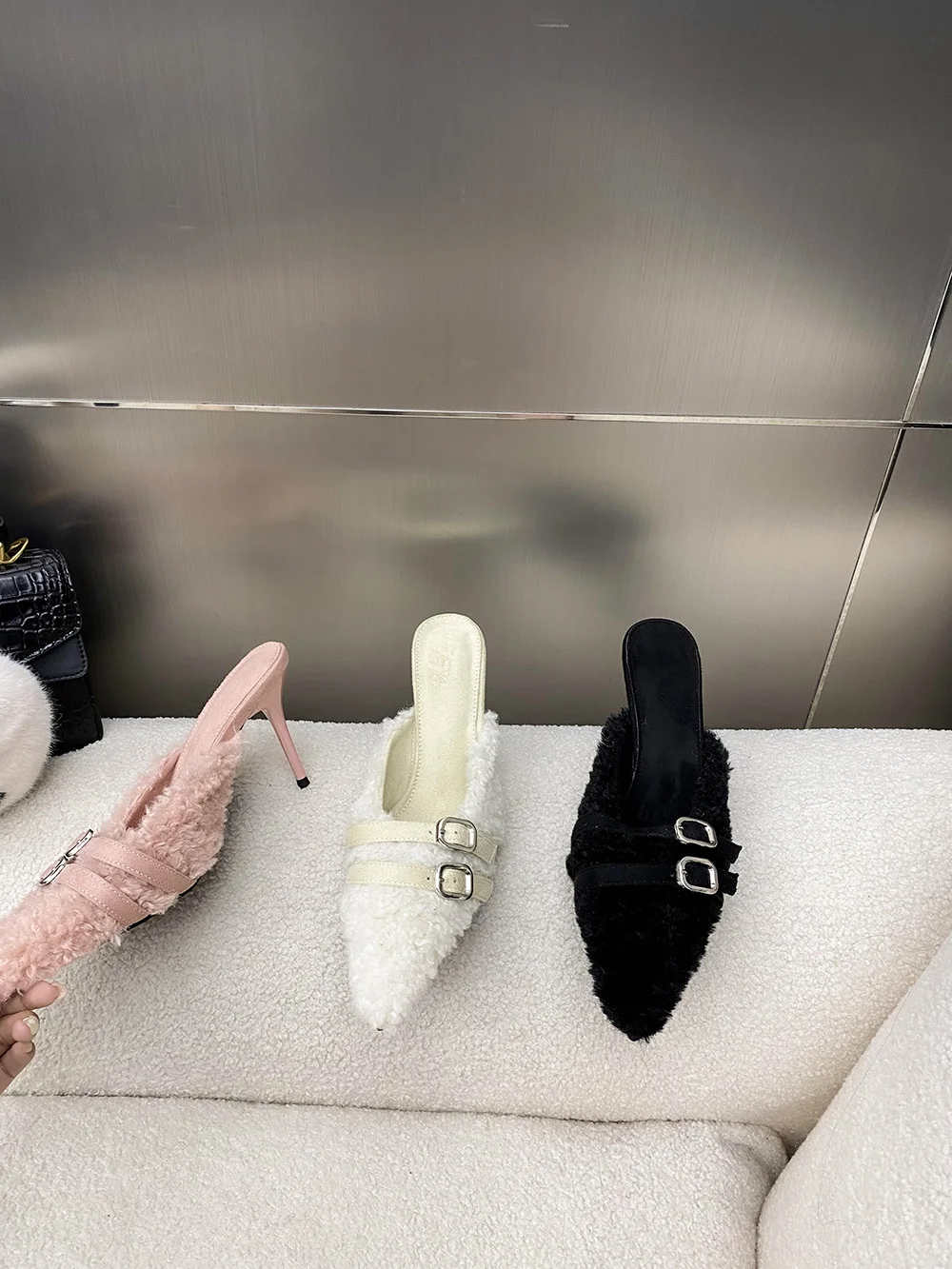 Мюли женские на тонком каблуке заостренный носок сланцы без застежки элегантные