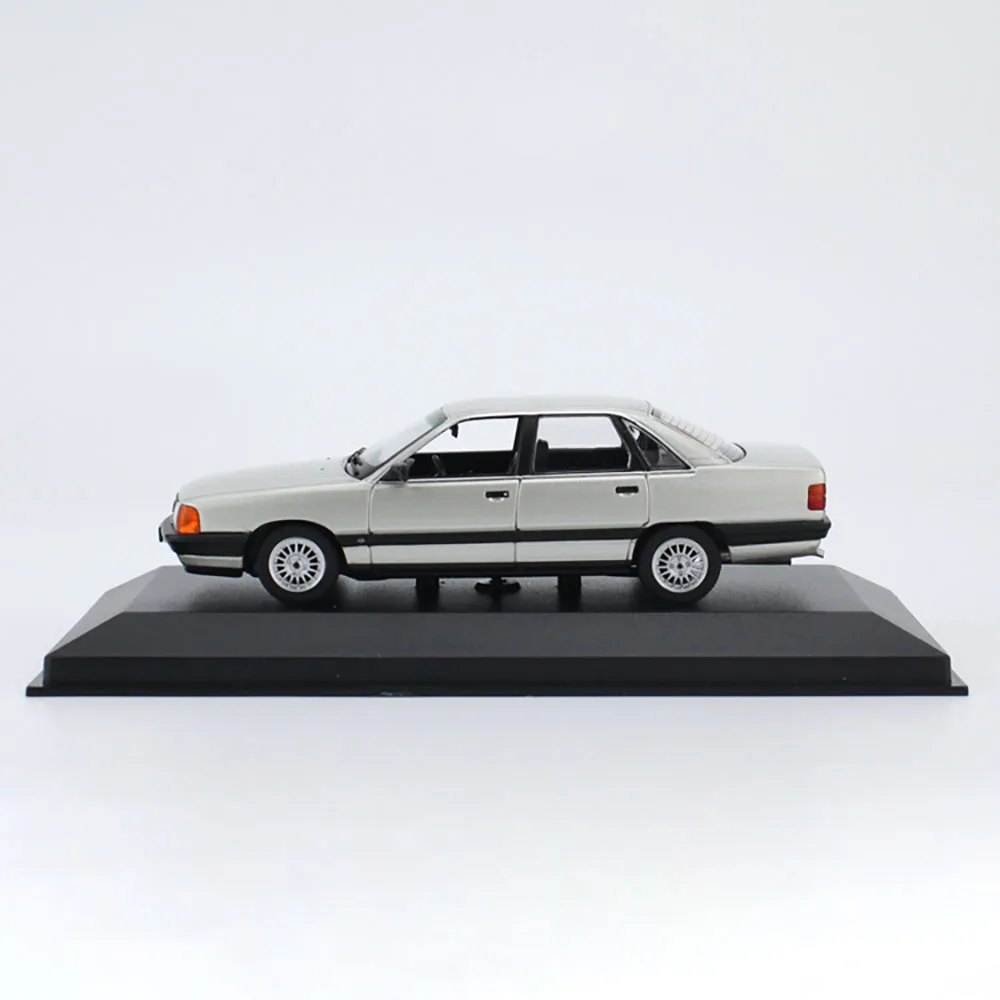 Купить Модель Ауди 100