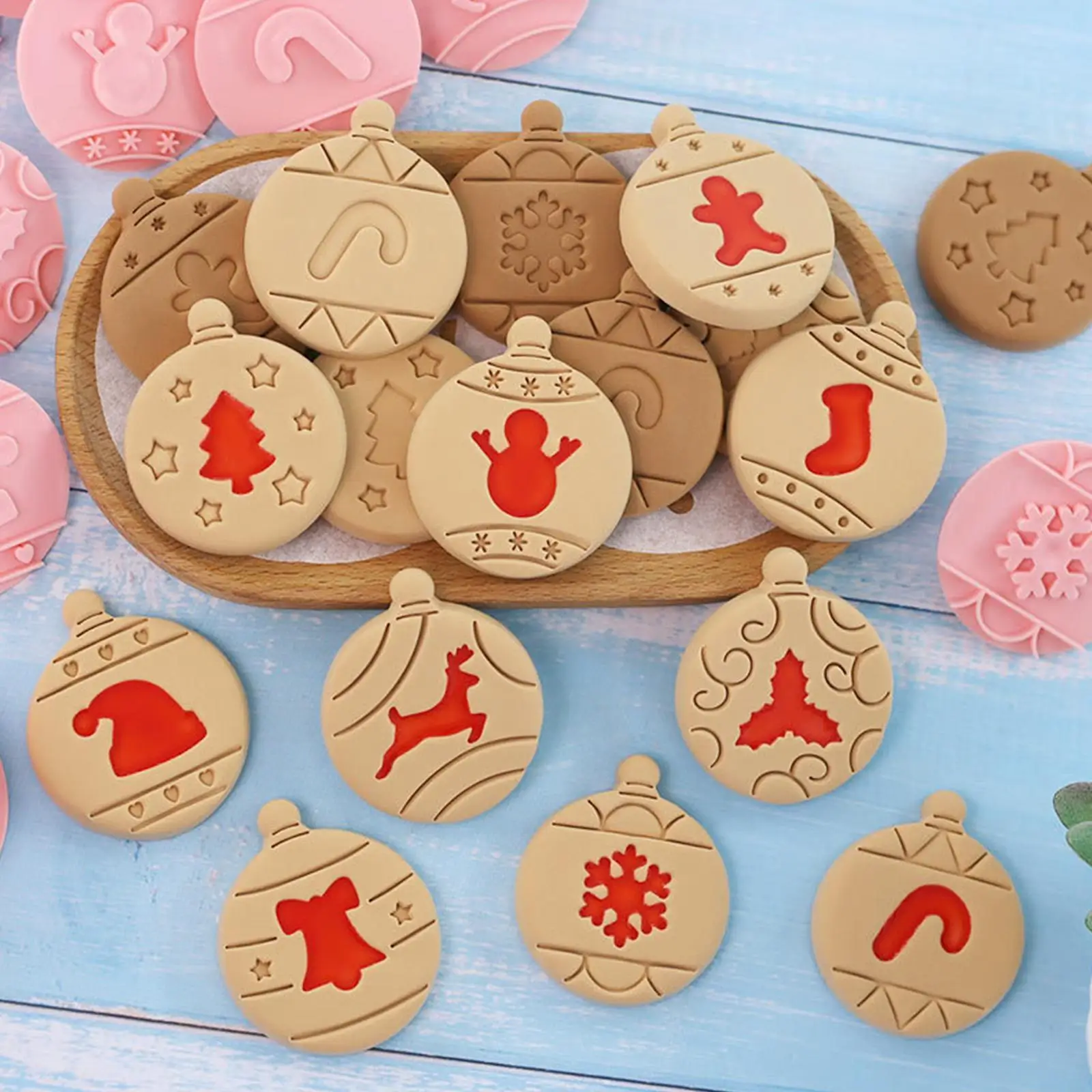 

New Christmas Cookie Cutter Set Hollow Sauce Jam Filled Christmas Ball Ornament Fondant Cookie Embossing Stamp For Xmas New C2j2
