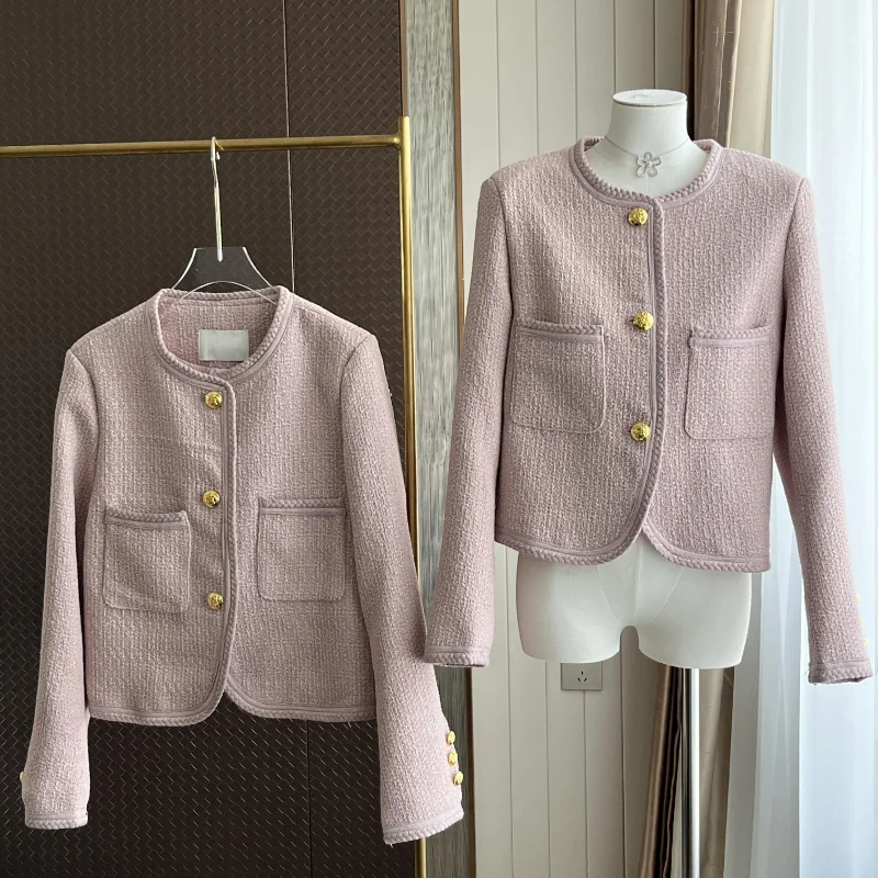 Рисунок 5 - Женское твидовое пальто с круглым вырезом