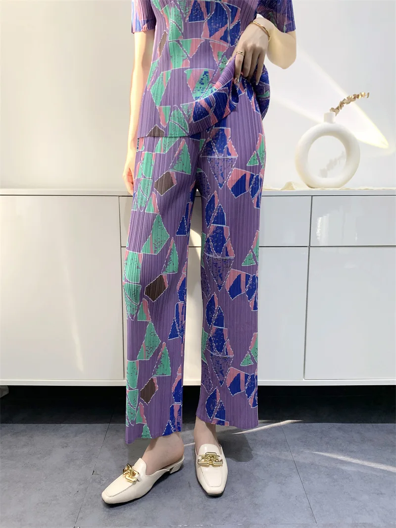 

Miyake Style Pleated Pants for Women 2023 Summer New Nine Points Straight Pants Fashion Geometry Pattern Printed Comfort Casual