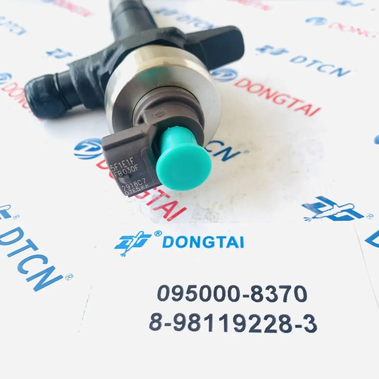 Форсунка Common Rail 095000 -8370 8- 98119228 -3 Для ИСУЗУ 4JK1