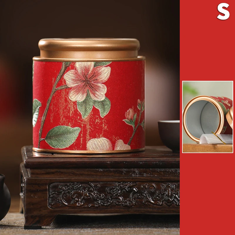

Пустая алюминиевая банка для чая с цветочным узором