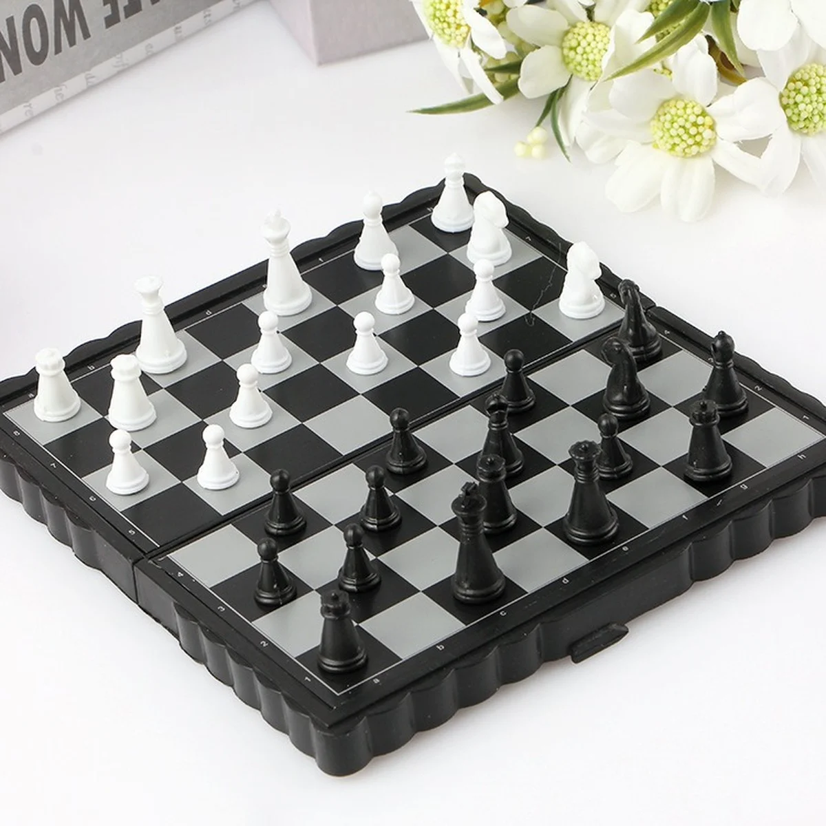 

Game Chess Enlightenment Early Education Chess Foldable with Magnetic Plastic Material Portable Puzzle Chess Gift Puzzle Gift