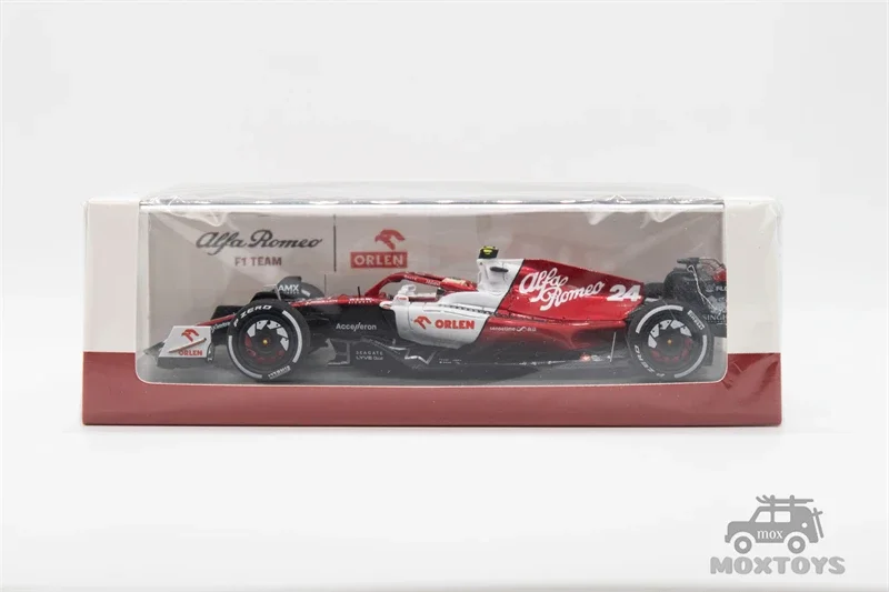 Модель автомобиля Spark 1:43 Alfa Romeo F1 Team ORLEN C42 No 24 Zhou GuanYu 10th Ltalian 2022 года