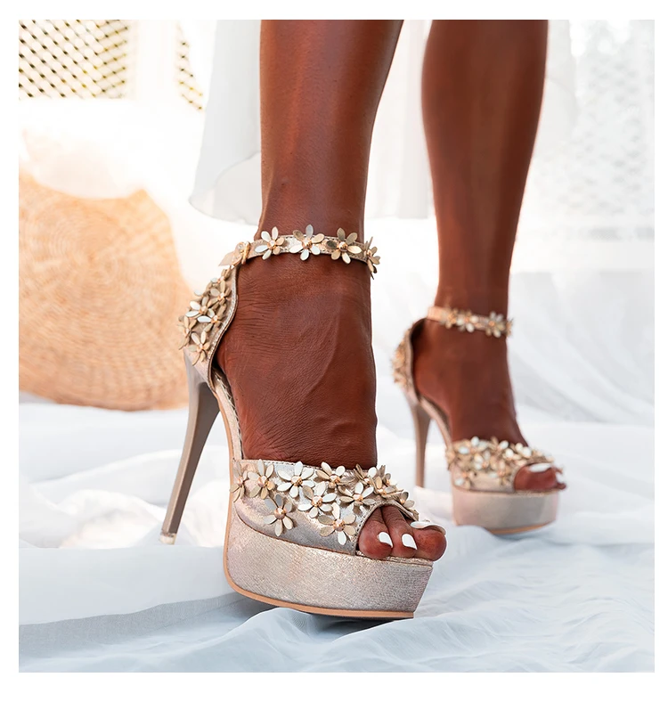 

2022 New Dress Party Shoes Super High Heel Fashion Flowers Summer Sexy Women Sandals Gladiator High Heel Buckle Large Size