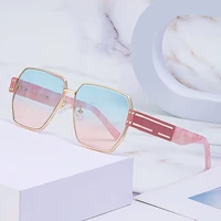 2022 new fashion stripe leg square sunglasses for women vintage irregular green pink gradient sun glasses female elegant shades