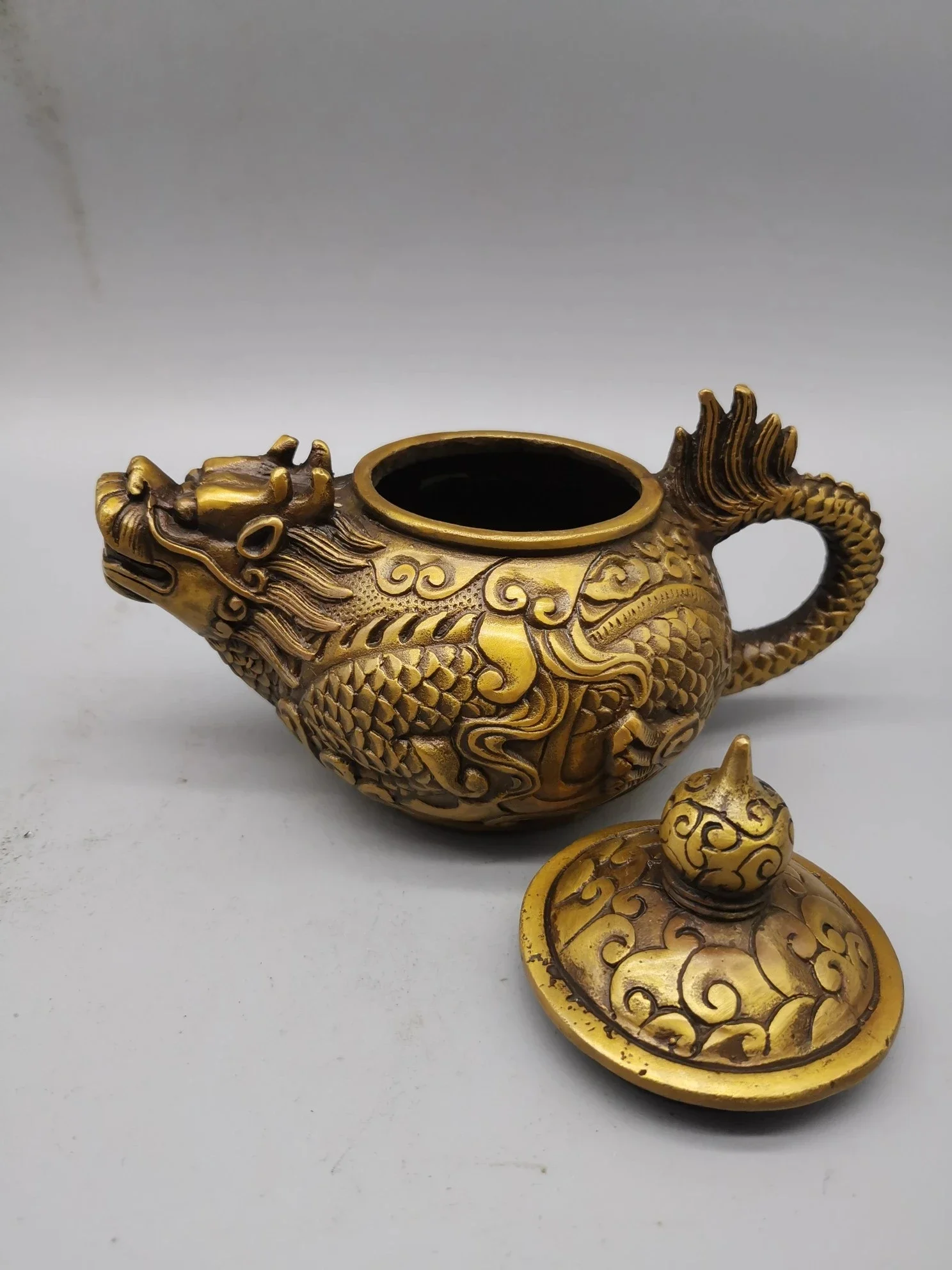 Соберите китайскую резьбу латунный чайник с драконом металлические поделки