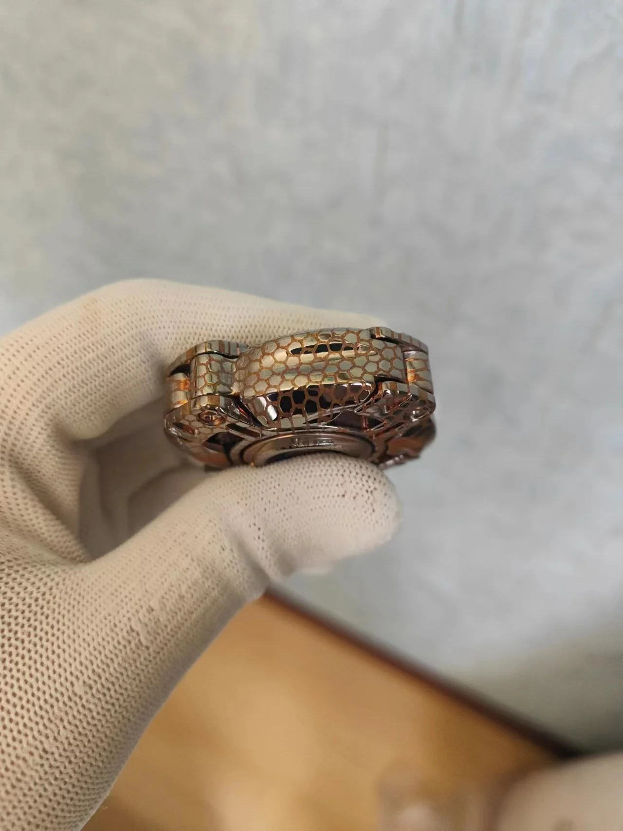 Рисунок 6 - Оригинальный гироскоп для пальцев KTS