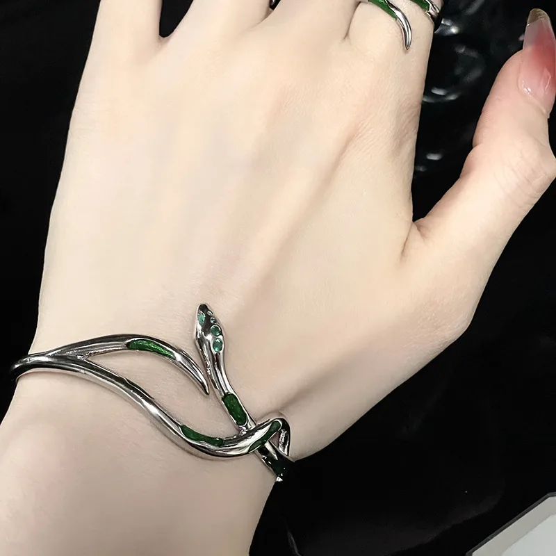 

New Fashion Trend Unique Design Elegant Delicate Snake Bracelet Women Jewelry Wedding Party Premium Gift Wholesale
