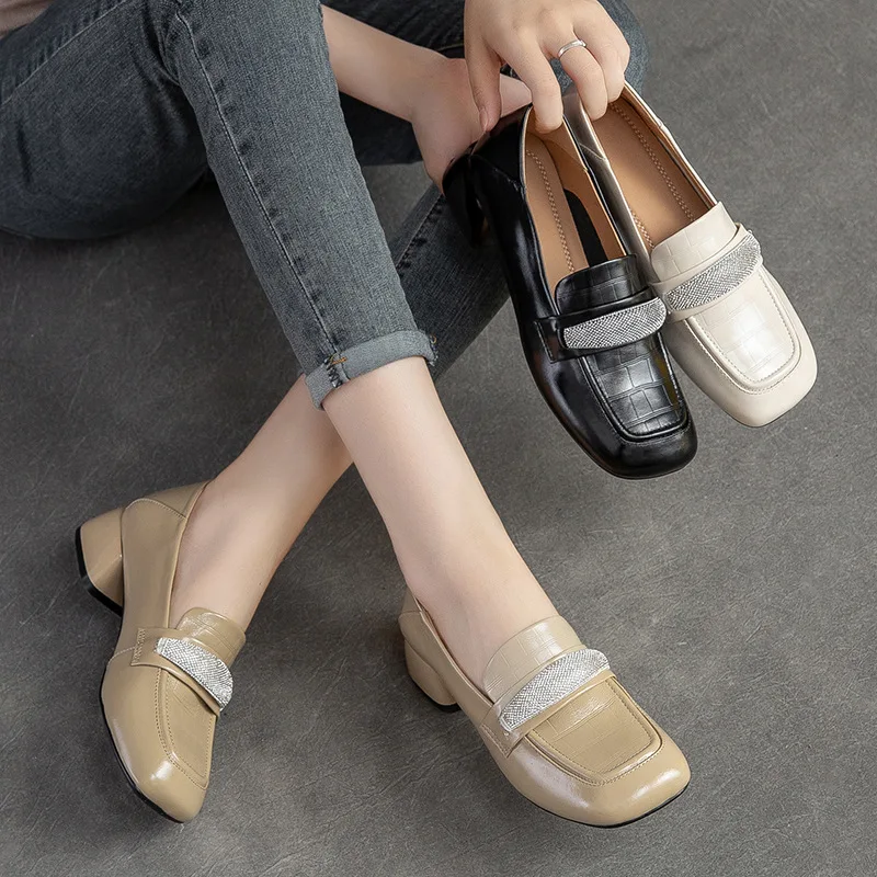 Женские туфли на толстом каблуке новые осенние из первого слоя воловьей кожи в