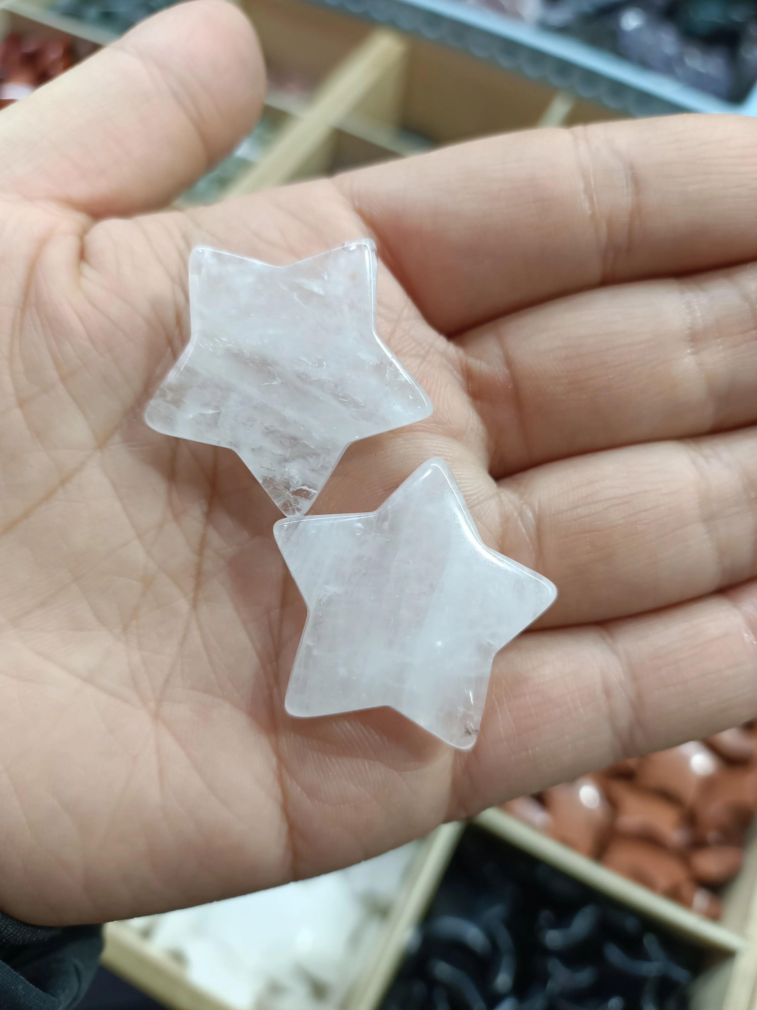 

Natural Stone Crystal Carving Star Raw Stone Ornaments Non-porous Natural Bare Stone Five-pointed Star Crystal