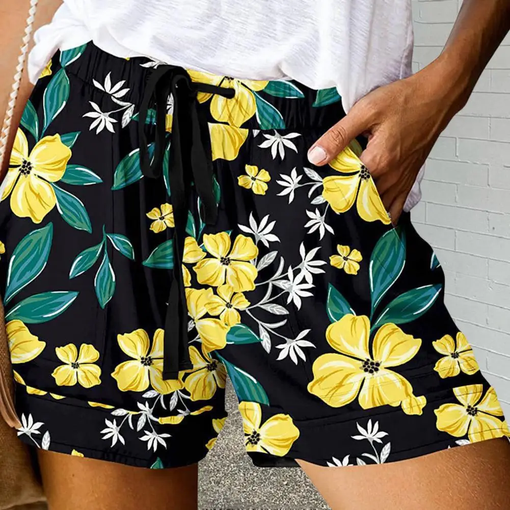 

Trendy Summer Shorts Skin-touching Female Shorts Elastic Waistband Outdoor Casual Drawstring Women Shorts Cool