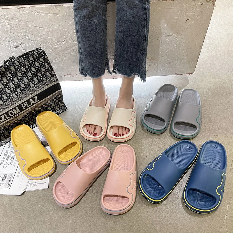 

2022 New YZY Slides Unisex Summer Bathroom Non-slip Deodorant Soft Bottom Couple Slippers Flip Flops Fish Mouth Men Slippers