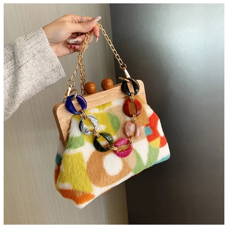 

Fashion Chain Handbag Wood Frame Velvet Women's Bag Letter Printing One Shoulder Crossbody Bag Designer Cosmetic Bag Wallet