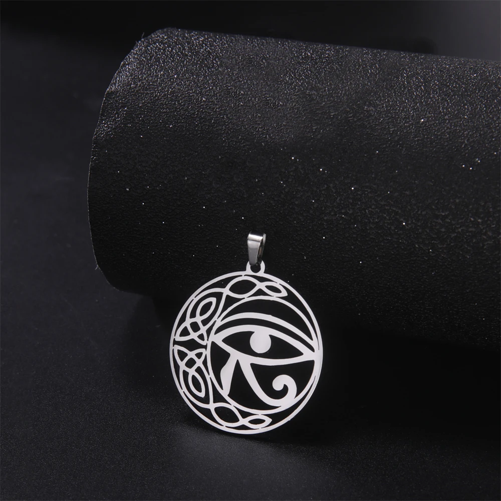 Рисунок 5 - винтажные амулеты из нержавеющей