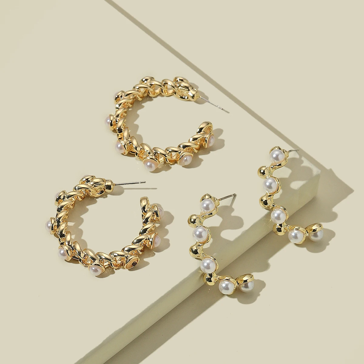 

2022 New Fashion Vintage Japan Korean Hoop Earrings For Women Handmade Sweet Simulated Pearl Circle Jewelry Gifts