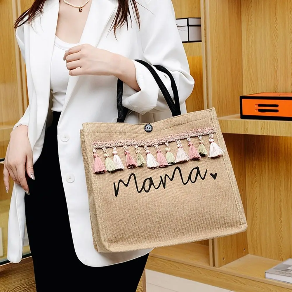 

Женская вместительная сумка-тоут с принтом и кисточками