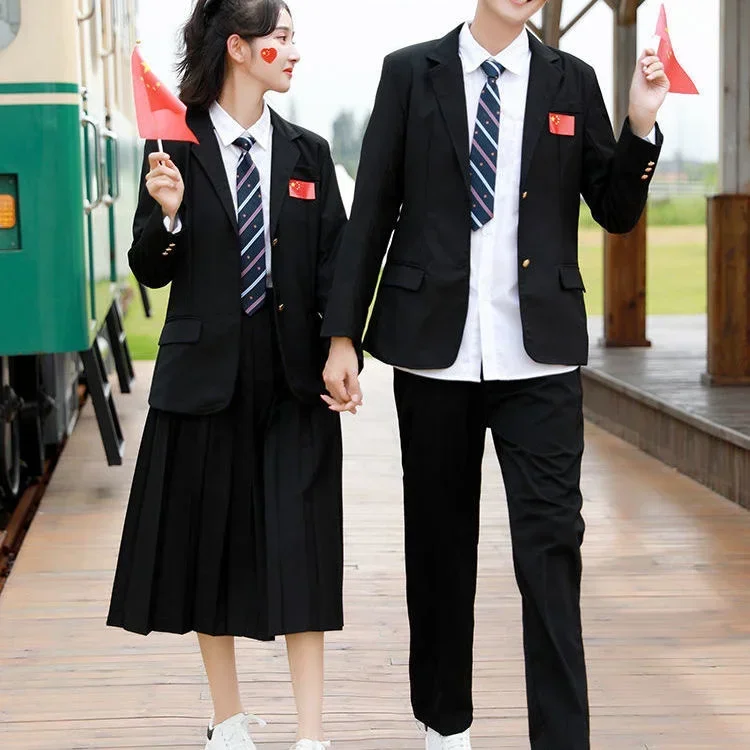Трехсекционная спортивная форма для учащихся средней школы осенний комплект