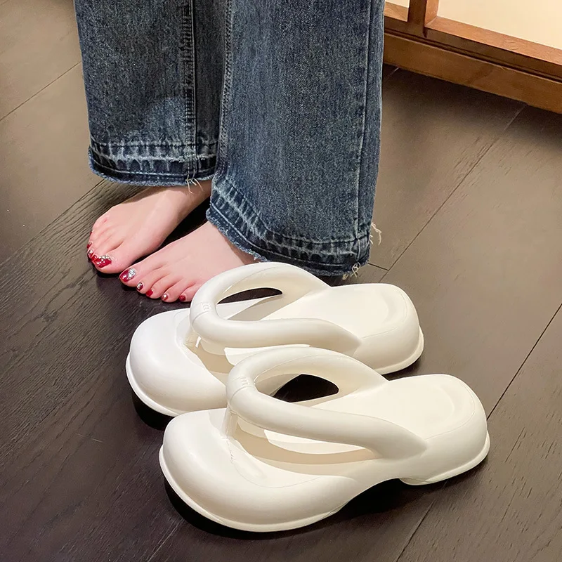 Thick Women Flip Flops Fashion Beach Slippers Solid Color EVA Summer Casual Flip Flops Summer Outwear Platform Women Slippers
