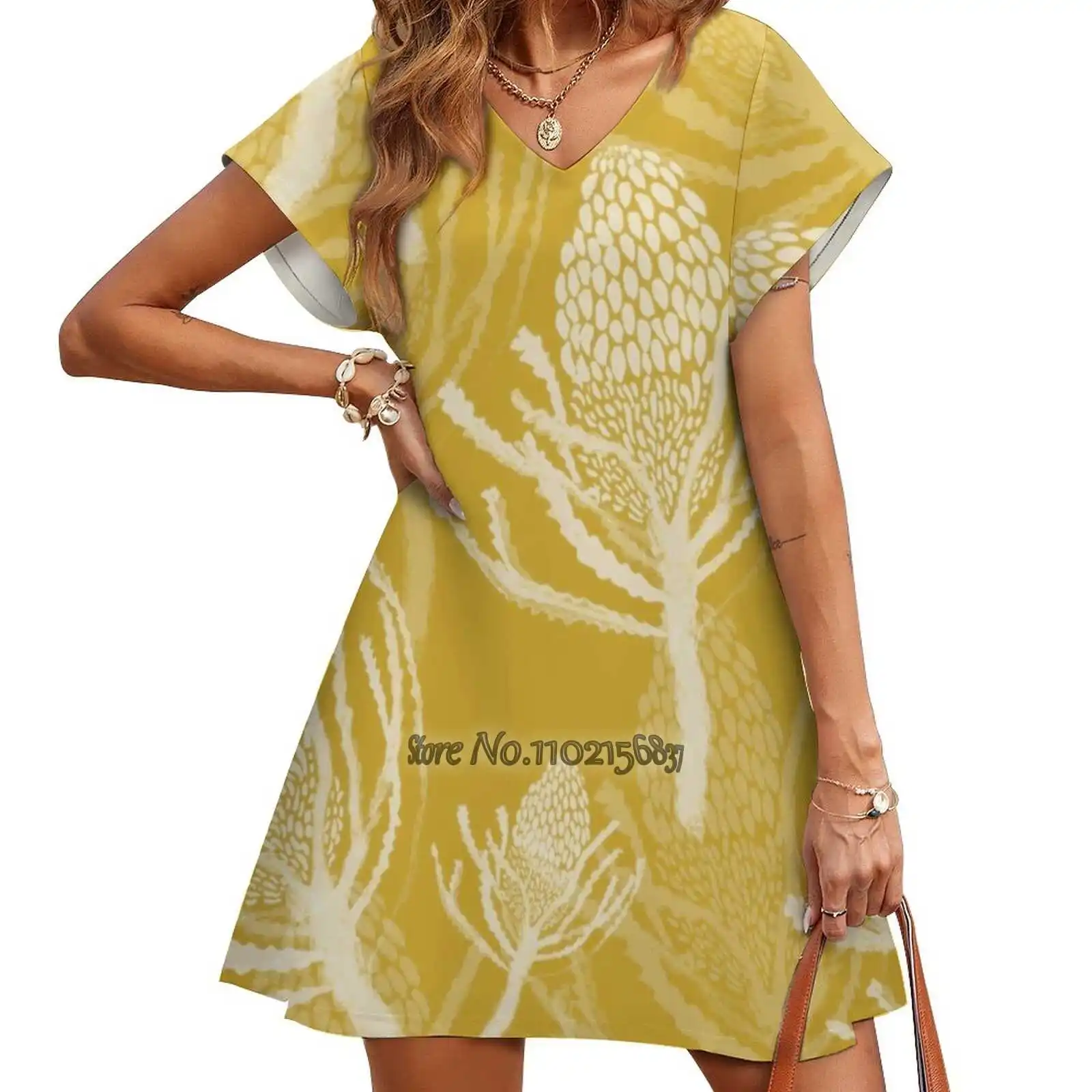 

Женское платье-трапеция с V-образным вырезом, горчичного цвета