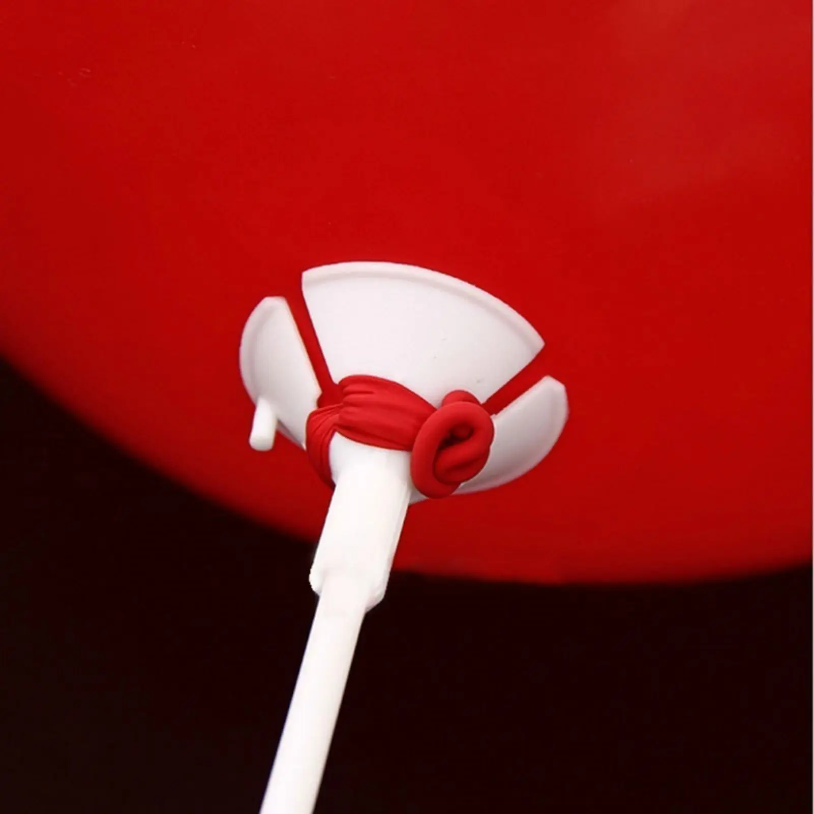 Воздушный шарик на палке. Надув шариков на палочку. Надув шариков на палочку. Насос для надувания мячей. Латексный шар на палочке.