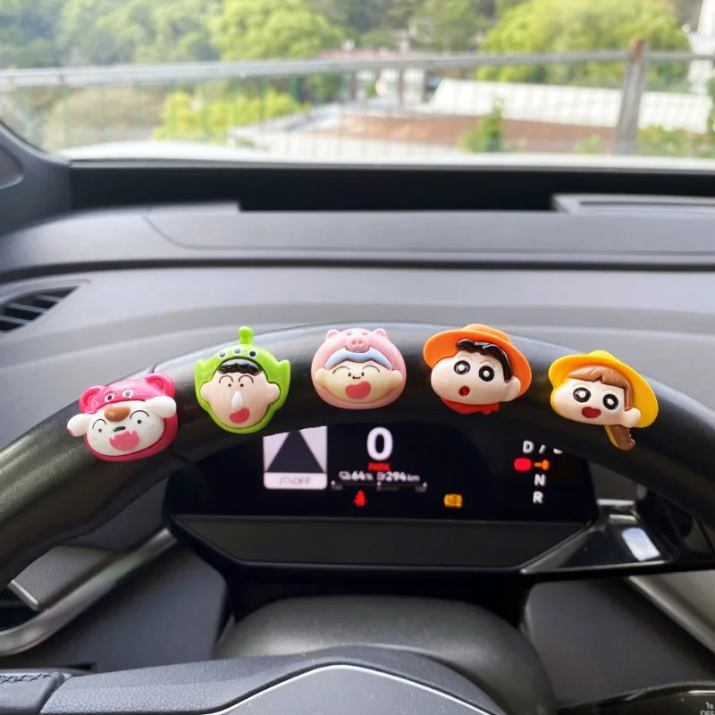 Декоративная наклейка на автомобиль Crayon Shin-chan