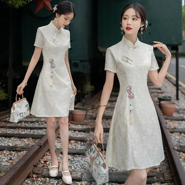 

Chinese Style Lady Improved Cheongsam Dress National Women Vintage Style Graceful Hanfu Cheongsam Qipao Lace Embroidery Dress