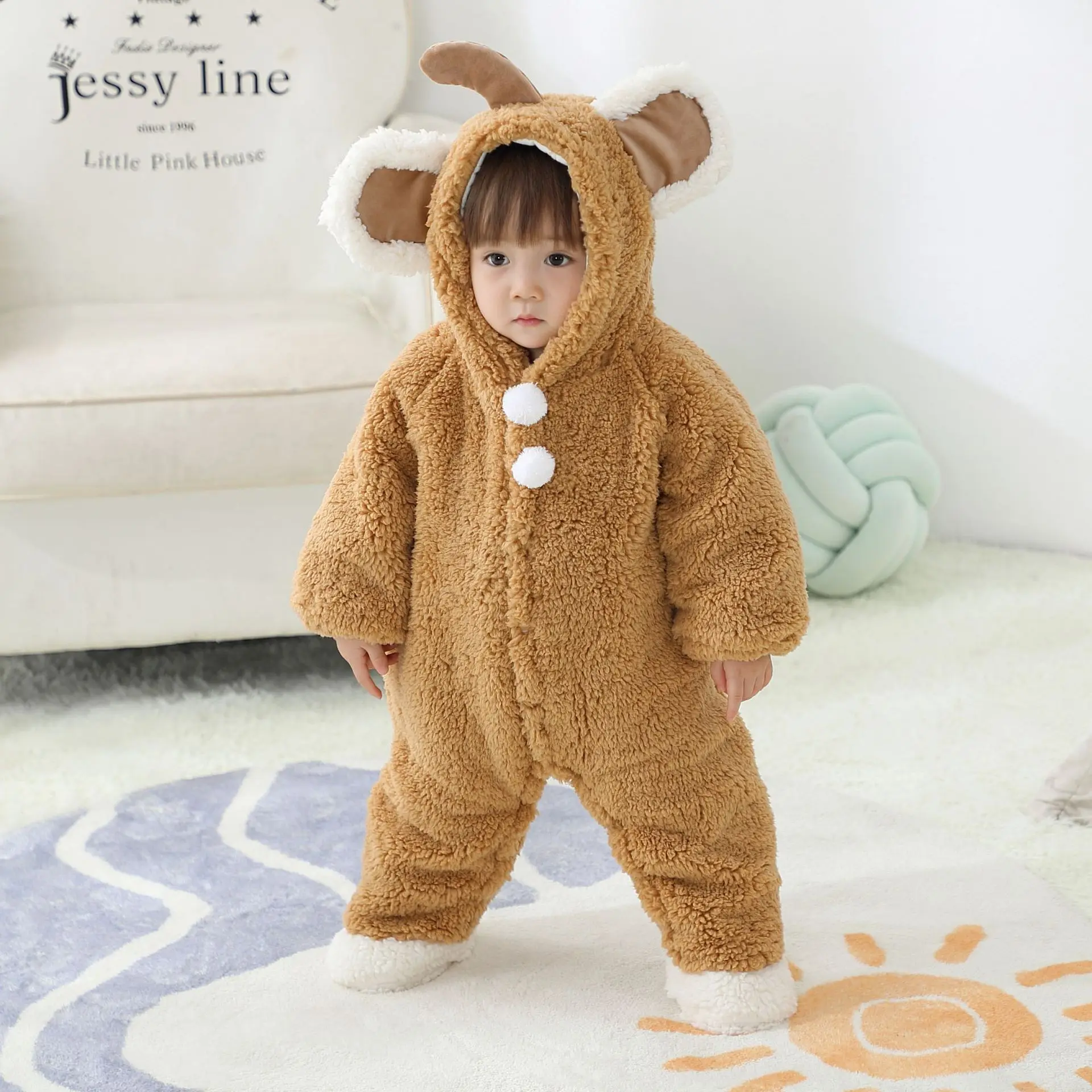 

Baby onesie winter wrap feet warm baby romper outing clothes newborn clothes thickened padded clothes