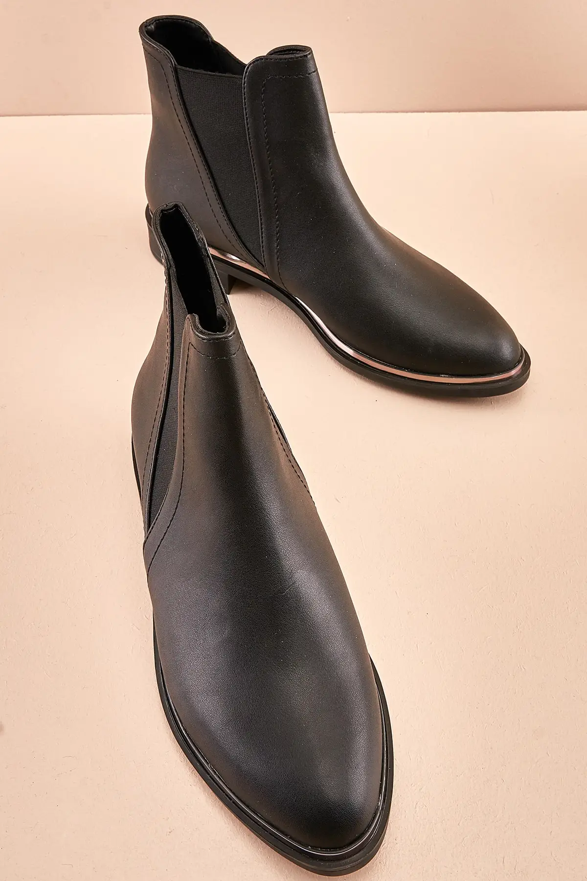 

Women BootsBlack 's ie & K New Arrival Luxury Stylish Female Boots Platform Designer Comfortable Ladies Boots High Quality