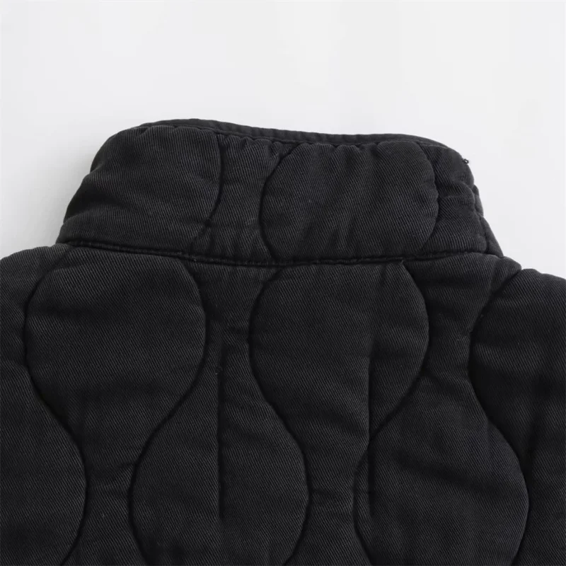 Рисунок 6 - Женское осенне-зимнее пальто с