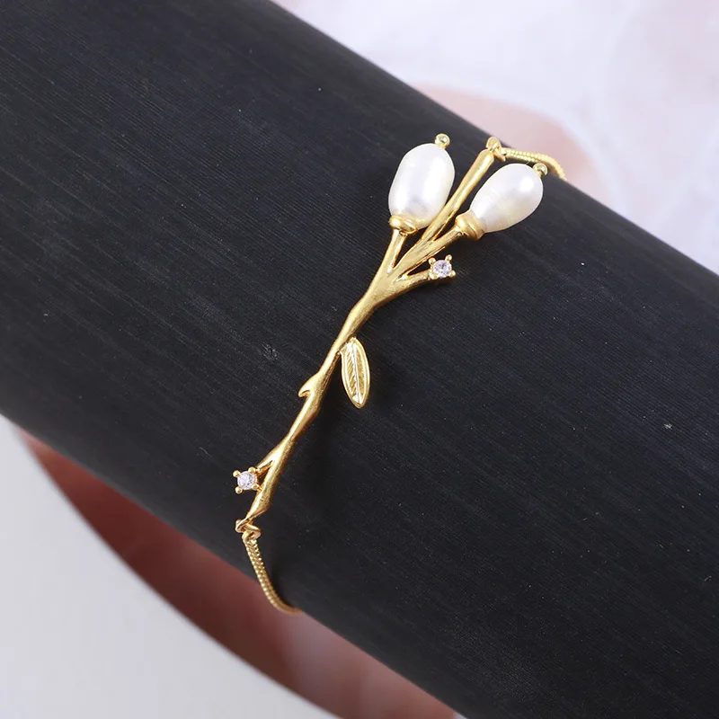 

Pearl Branch Women's Adjustable Bracelet