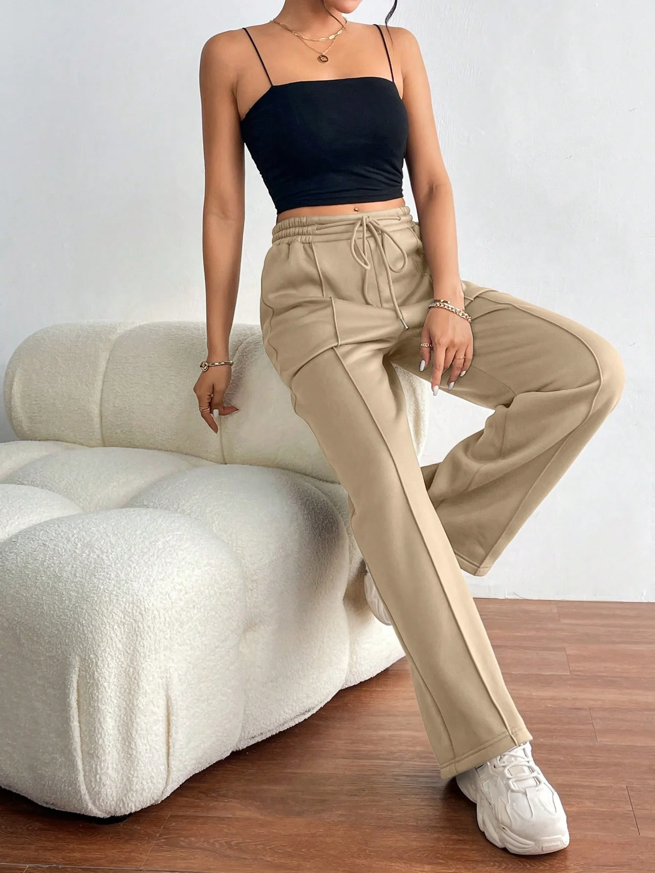 Женские широкие брюки с эластичной резинкой на талии