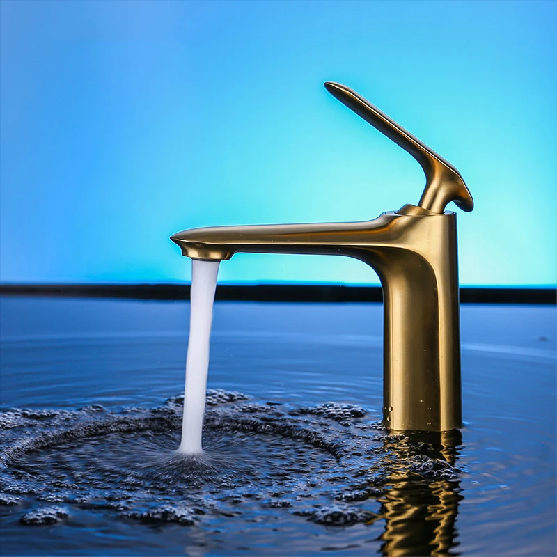 

Brass Basin Faucet Single Handle Single Hole Bathroom Tap Hot And Cold Water Golden Wire Drawing Hotel Home