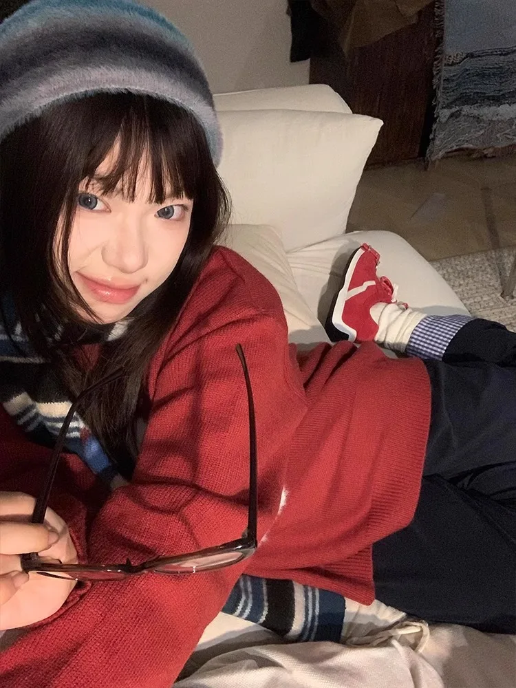 Красный рождественский атмосферный свитер с круглым вырезом Ice Man женский