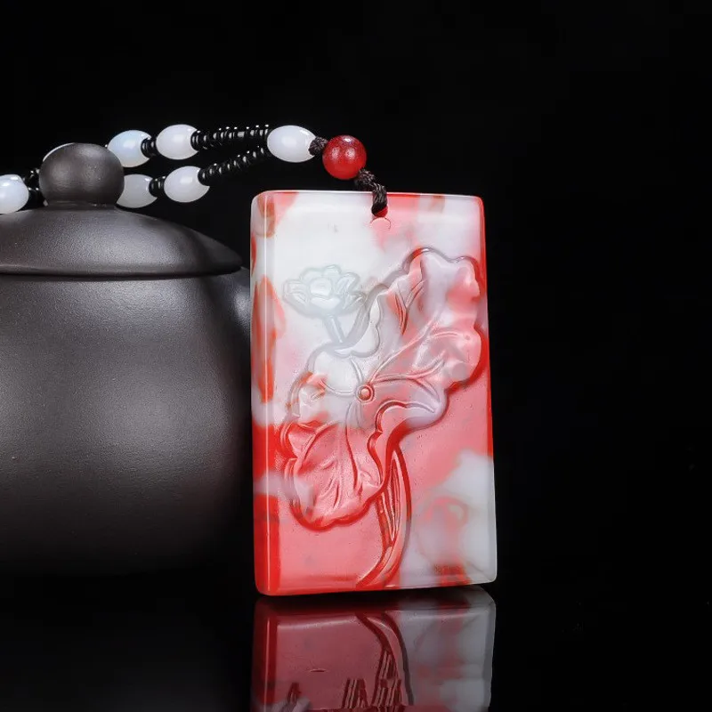 

Xinjiang Chicken Blood Jade Lotus Pendant Is Clean for Men and Women. Yu Pei Simple and Versatile Sweater Chain Pendant Jewelry