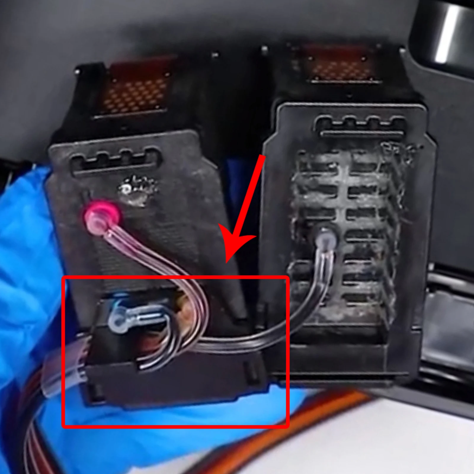 

1 шт. держатель для чернильного картриджа, крепежный кронштейн с зажимом для заправки чернил для Canon 845 846 245 246 445 446 545 645