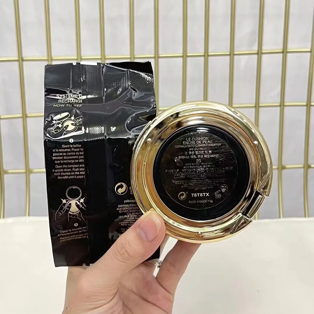 

Luminous Matte Foundation Color 10/20 With replacement