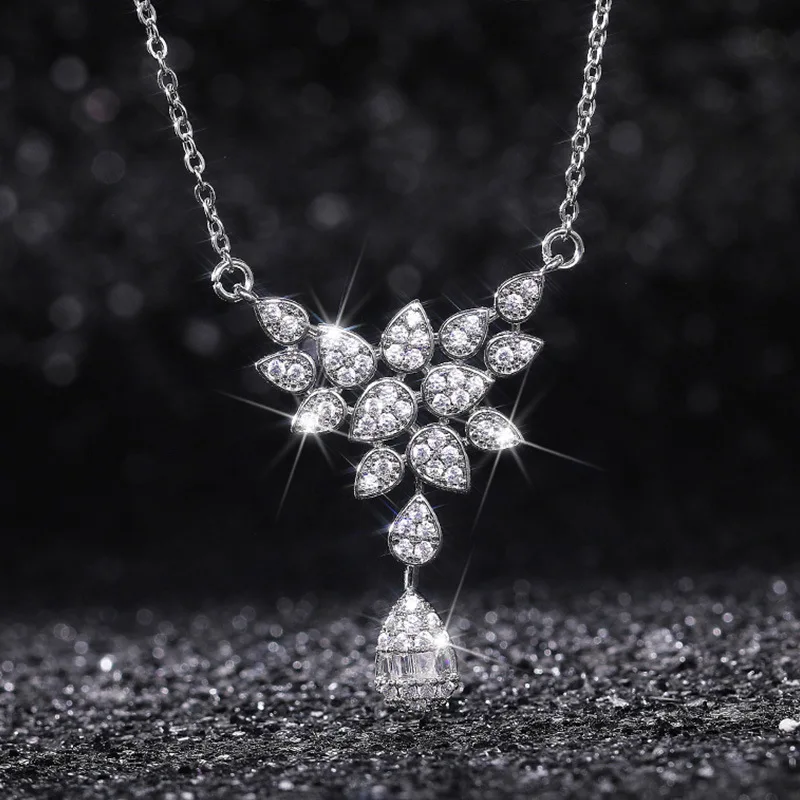 

New Cute Silver Plated Water Drop Tassel Leaf Pendant Necklaces For Women Shine CZ Stone Inlay Chains Fashion Jewelry Party Gift