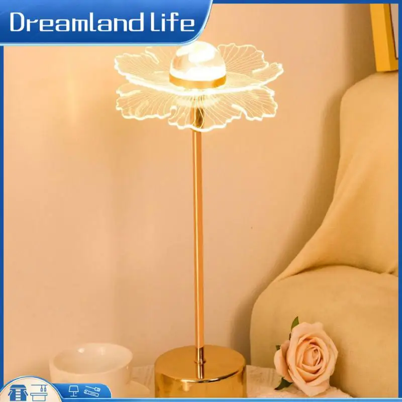

Soft Light Transmission Led Desk Lamp Corrosion Prevention 180 Degree Rotate Ambience Lamps Butterfly Shape Smooth Edges Cartoon