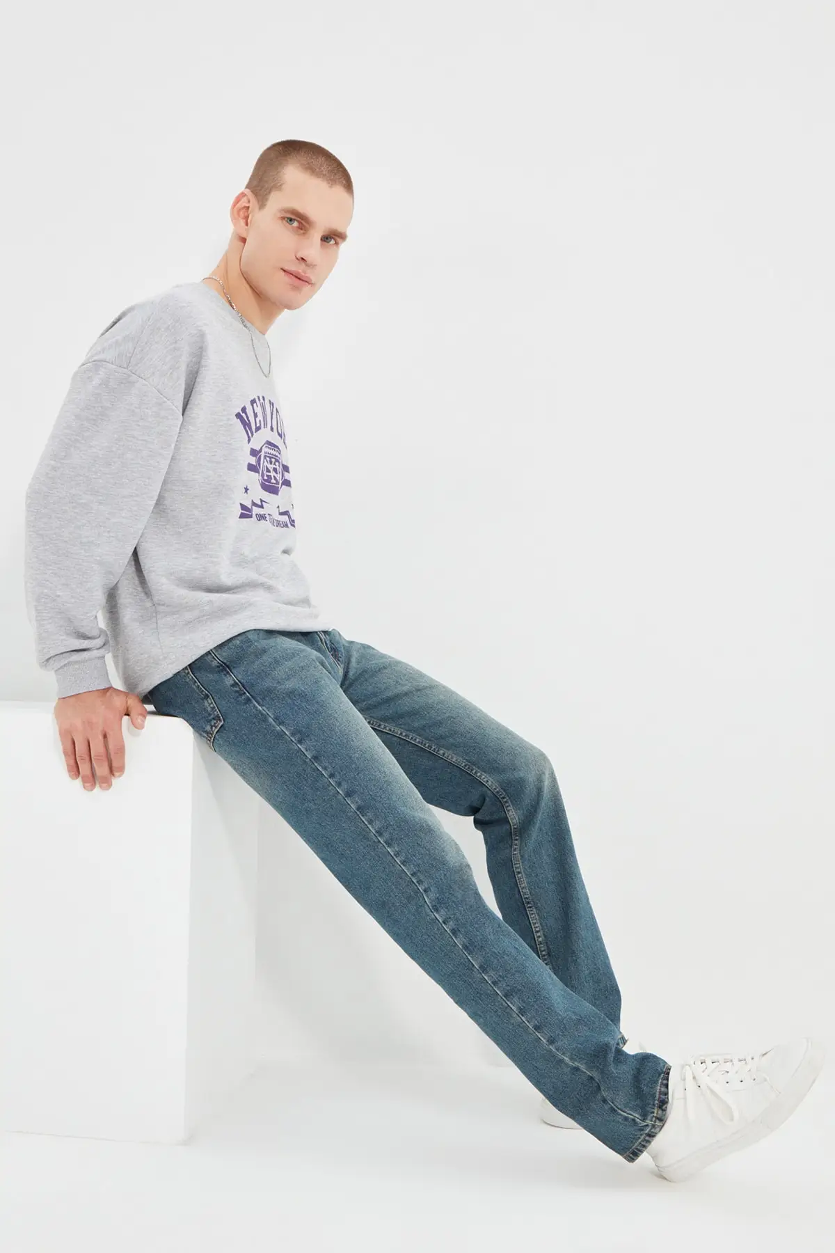 Trendyol Male Straight Fit Tintli Jeans TMNAW22JE0522